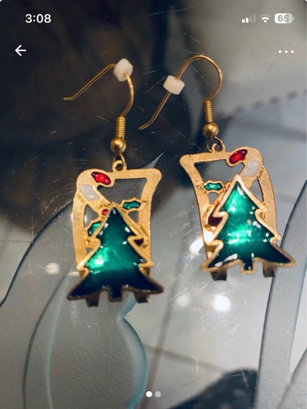 Source Unknown Green and Gold Christmas Tree Dangle Earrings